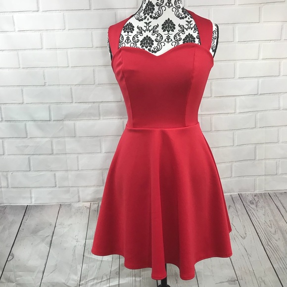 NLY ONE Keyhole Back Dress 🔥 - Picture 3 of 5